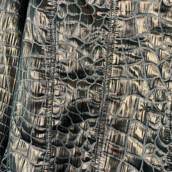 Donna Salyer's Fabulous Furs metallic croc textured light jacket Sz L - Picture 7 of 10